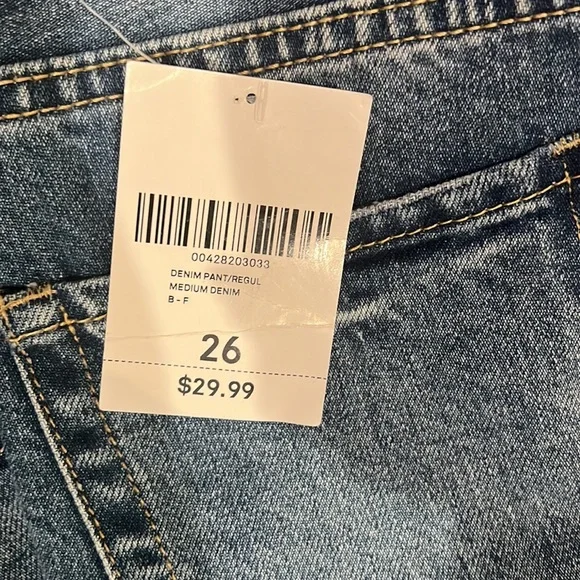 Ripped jeans - Picture 2 of 2